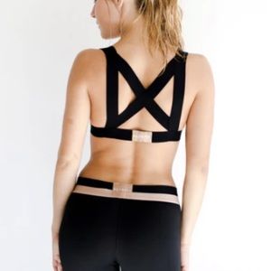 OLYMPIA ACTIVEWEAR black X Back sports bra XS